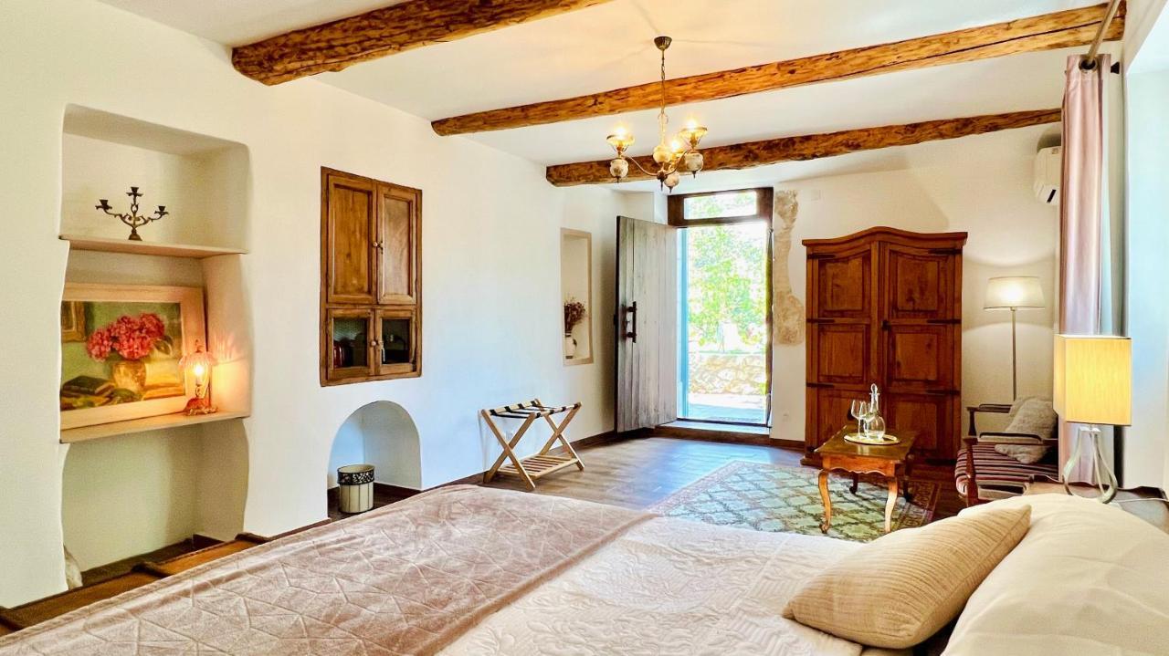 Domaine De La Brave Bed & Breakfast Перн-ле-Фонтен Екстериор снимка