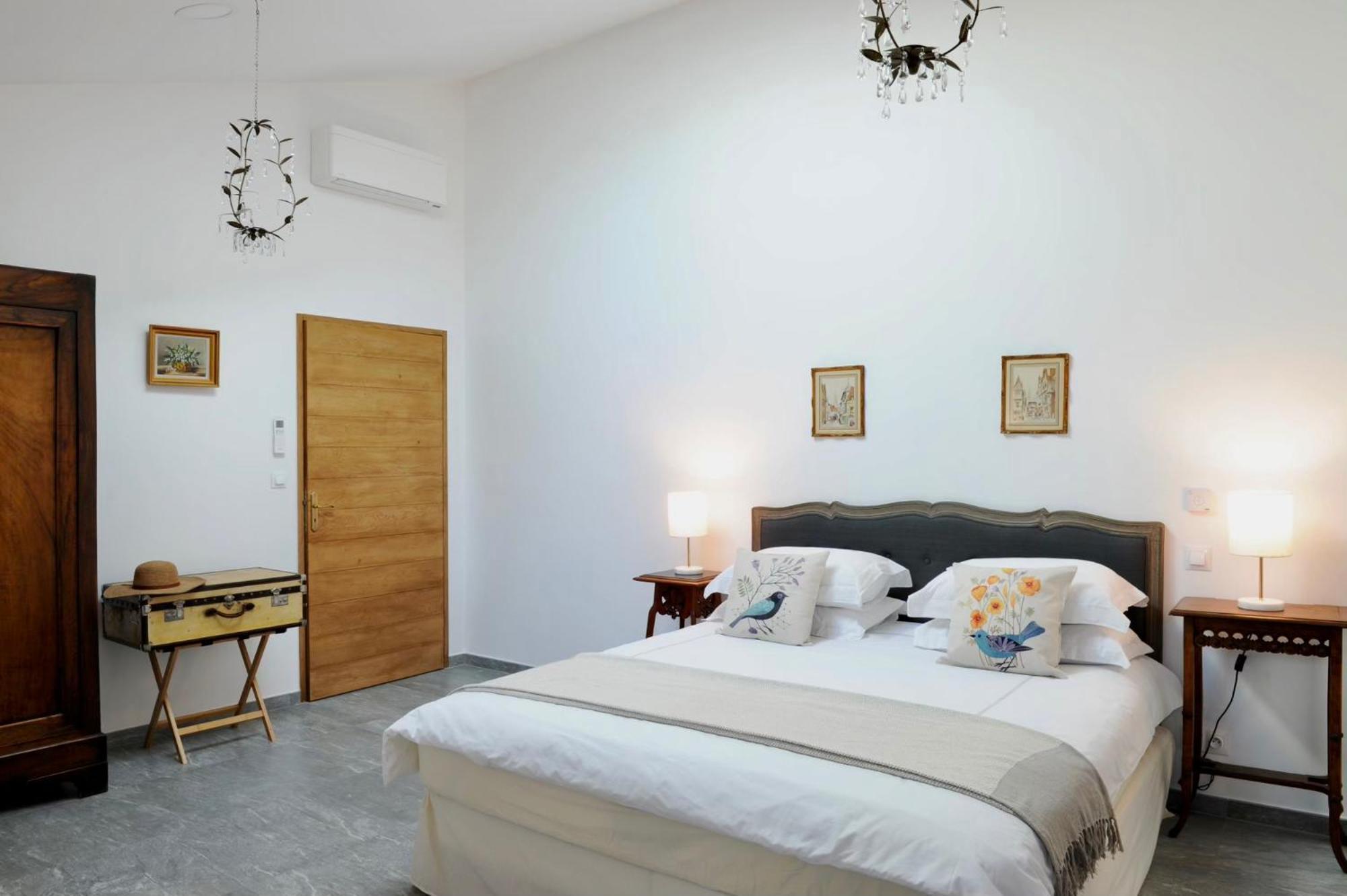 Domaine De La Brave Bed & Breakfast Перн-ле-Фонтен Стая снимка