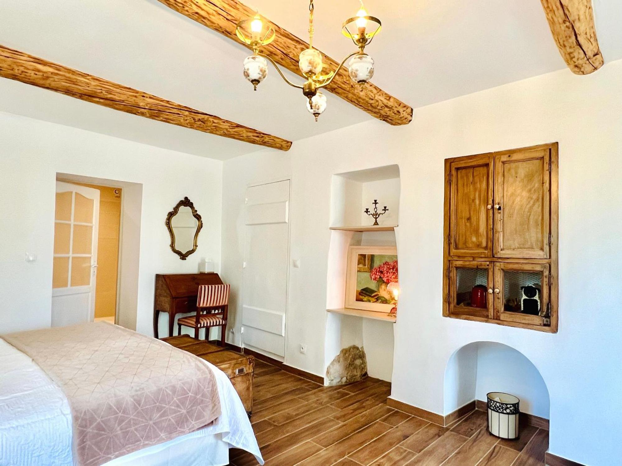 Domaine De La Brave Bed & Breakfast Перн-ле-Фонтен Стая снимка