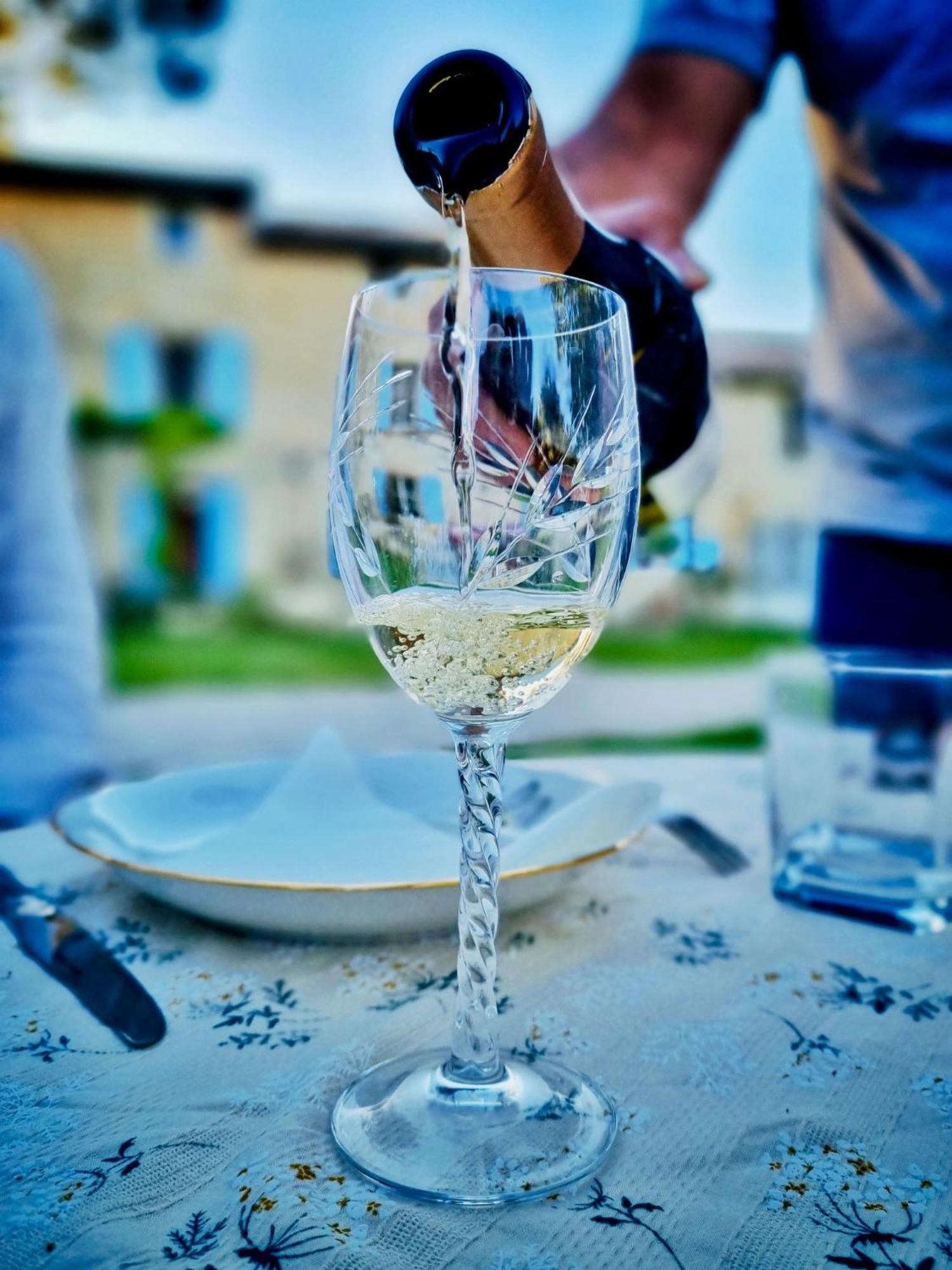 Domaine De La Brave Bed & Breakfast Перн-ле-Фонтен Екстериор снимка