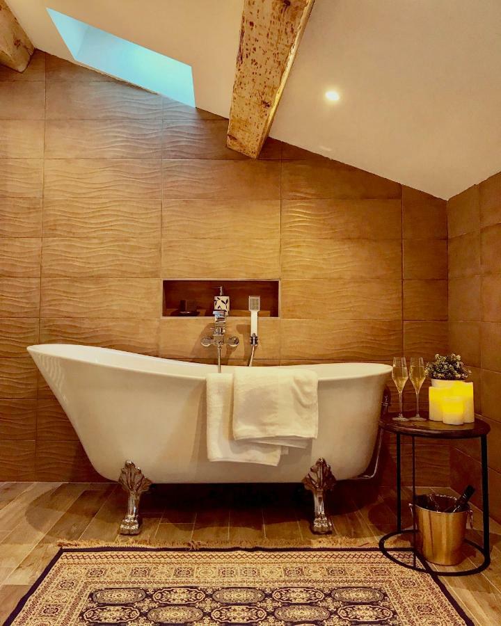 Domaine De La Brave Bed & Breakfast Перн-ле-Фонтен Екстериор снимка